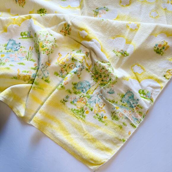 Vintage Dundee Yellow Apple Picking Scenic Soft Baby Swaddle Receiving Blanket - Picture 2 of 4